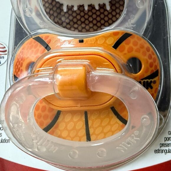 Nuk Pacifiers Orthodontic Silicone 6-18 M Football & Basketball BPA Free New - Picture 7 of 11